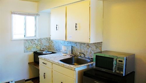 Cozy Court Motel Sechelt Exterior foto